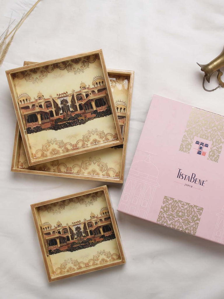 Square tray